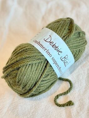 debbie bliss cashmerino superchunky merino cashmere super chunky olive nwt